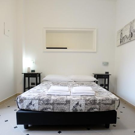 Appartement Casa Andrew à Rome Extérieur photo