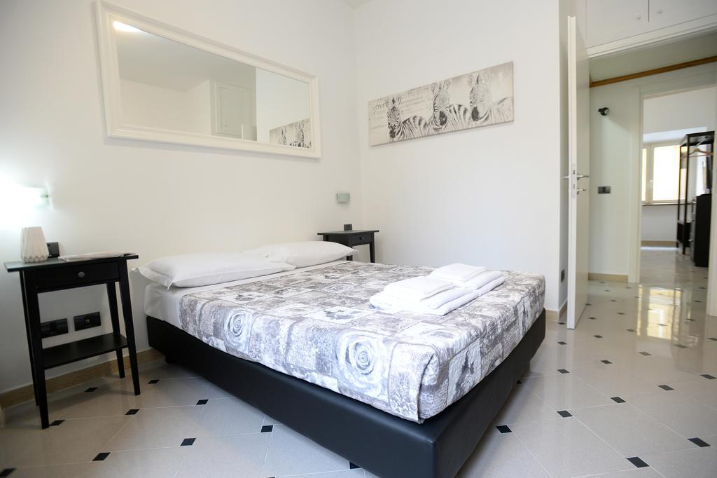 Appartement Casa Andrew à Rome Extérieur photo