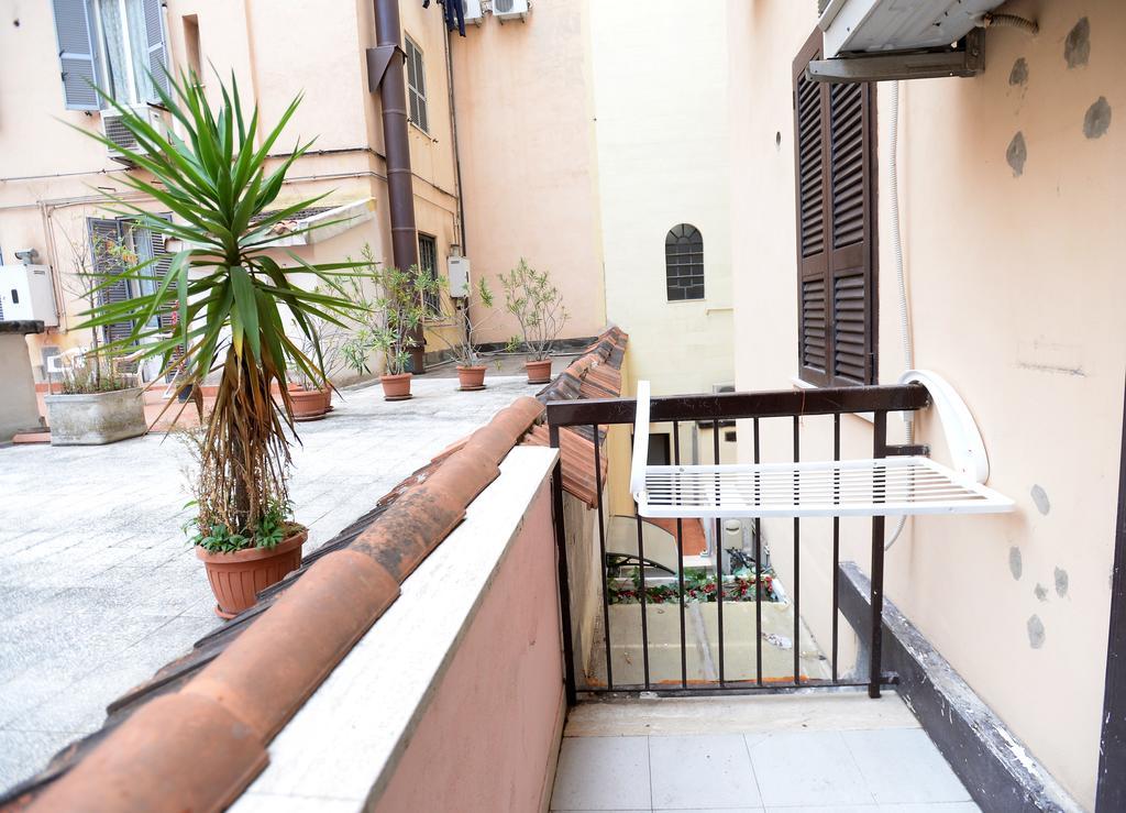 Appartement Casa Andrew à Rome Extérieur photo