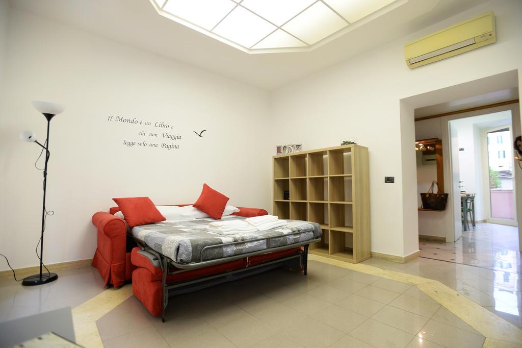 Appartement Casa Andrew à Rome Extérieur photo