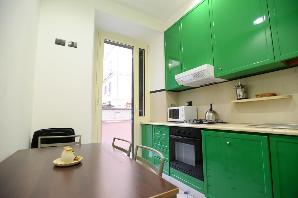 Appartement Casa Andrew à Rome Extérieur photo